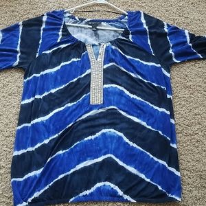 INC blue/black shirt